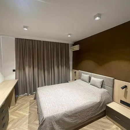 Bora Boutique Apartament Апартамент
